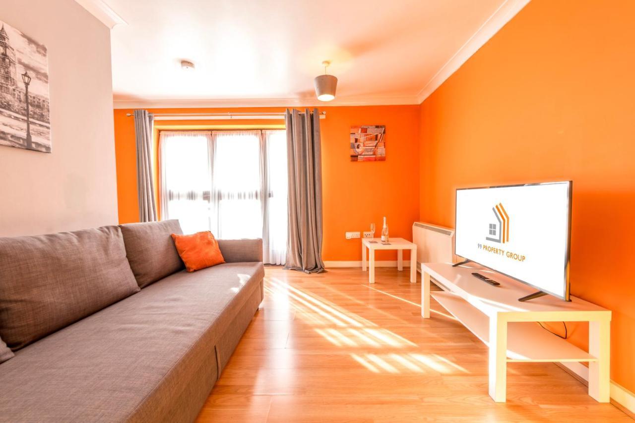 Prime Location - Modern City Apartment! Бристоль Экстерьер фото